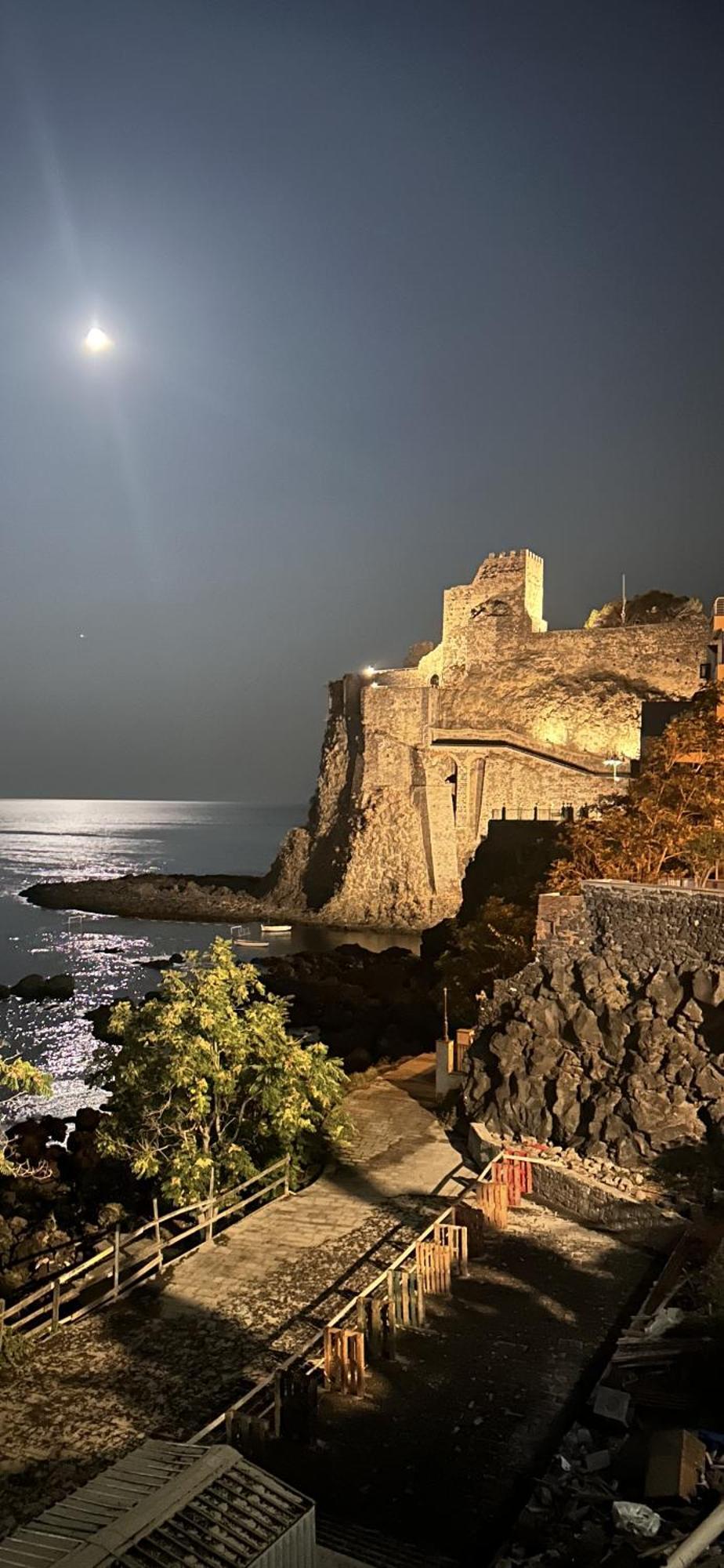 Апартаменты San Julian House Катания Экстерьер фото